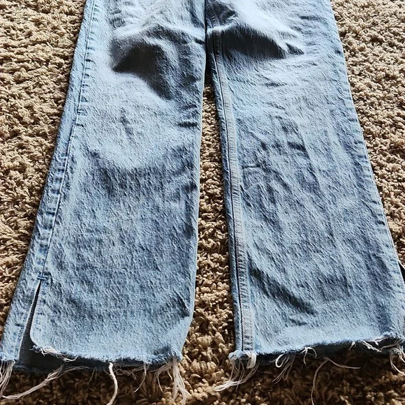 Abercrombie & Fitch ulta high rise straight distressed womans size 4 jeans - Picture 10 of 12